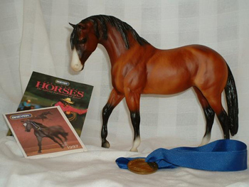 Medallion Series Titan Glory Breyer Horse