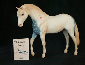 Lakota Pony Breyer